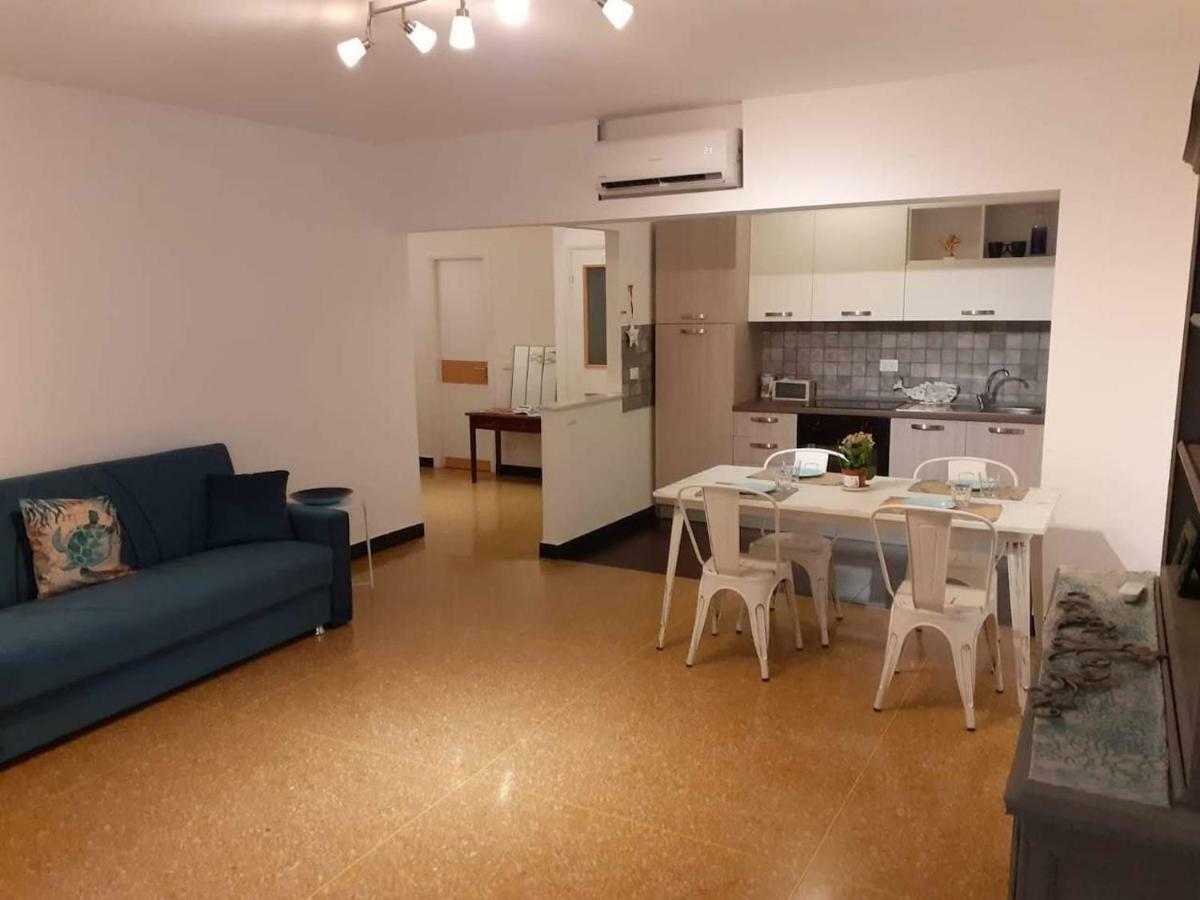 Apartment Acquario House Genoa